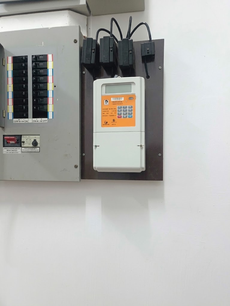 Single-phase STS keypad prepayment meter with numeric token keypad